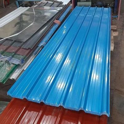 खरीदें जस्ता नालीदार रंग लेपित रूफिंग शीट 750mm-1500mm आयरन रूफिंग शीट्स ऑनलाइन निर्माण